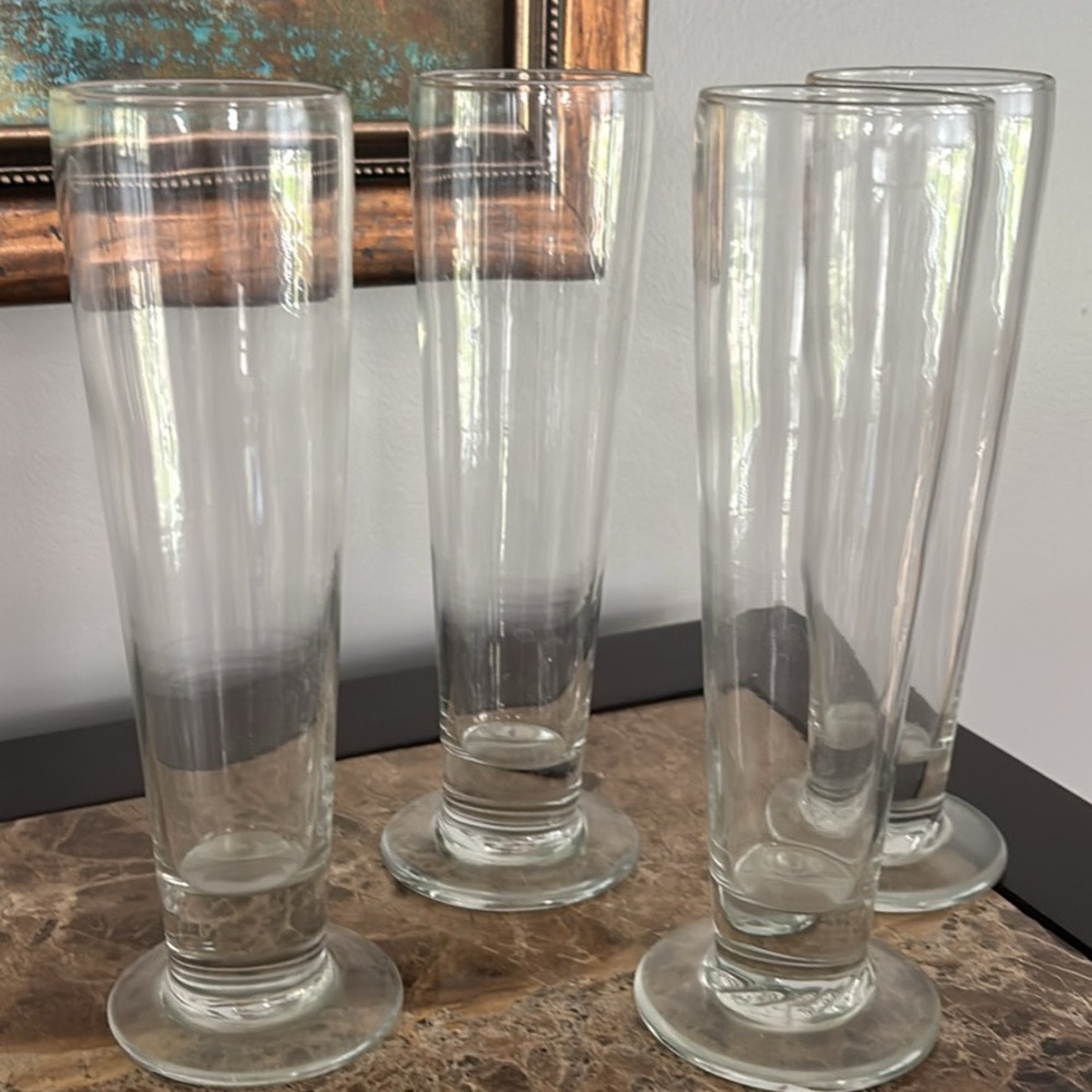 Set of 4 Pilsner glasses